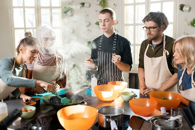 Kurs gotowania w akcji